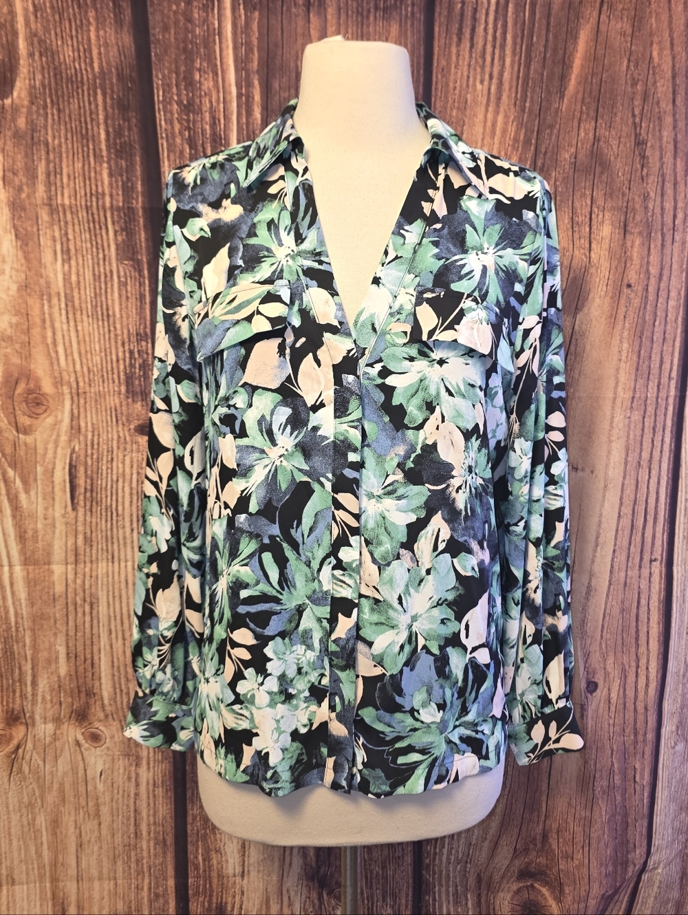 White House Black Market Outlet Top Size S Multicolor